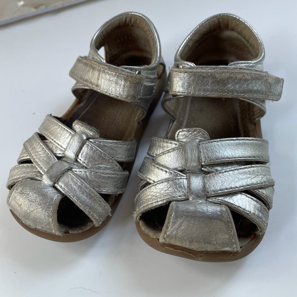 See Kai Run toddler girl sandals silver size 8